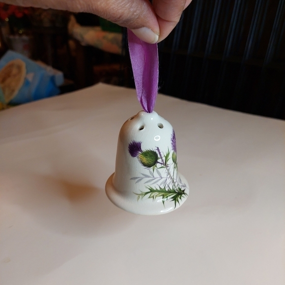 Vintage* 70s Burnside Pottery Purple Thistle Porcelain Bell-shaped Potpourri - Picture 6 of 9